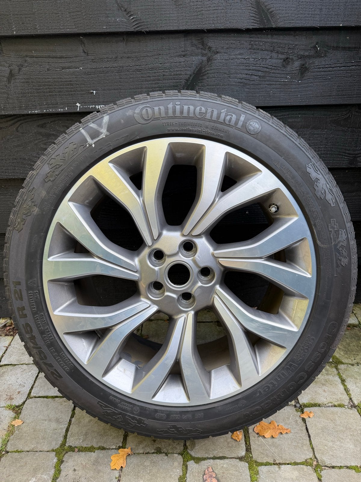 21” Range Rover Winterbanden met originele velgen 275/45 R21, Gebruikt, 275 mm, Banden en Velgen, Terreinwagen