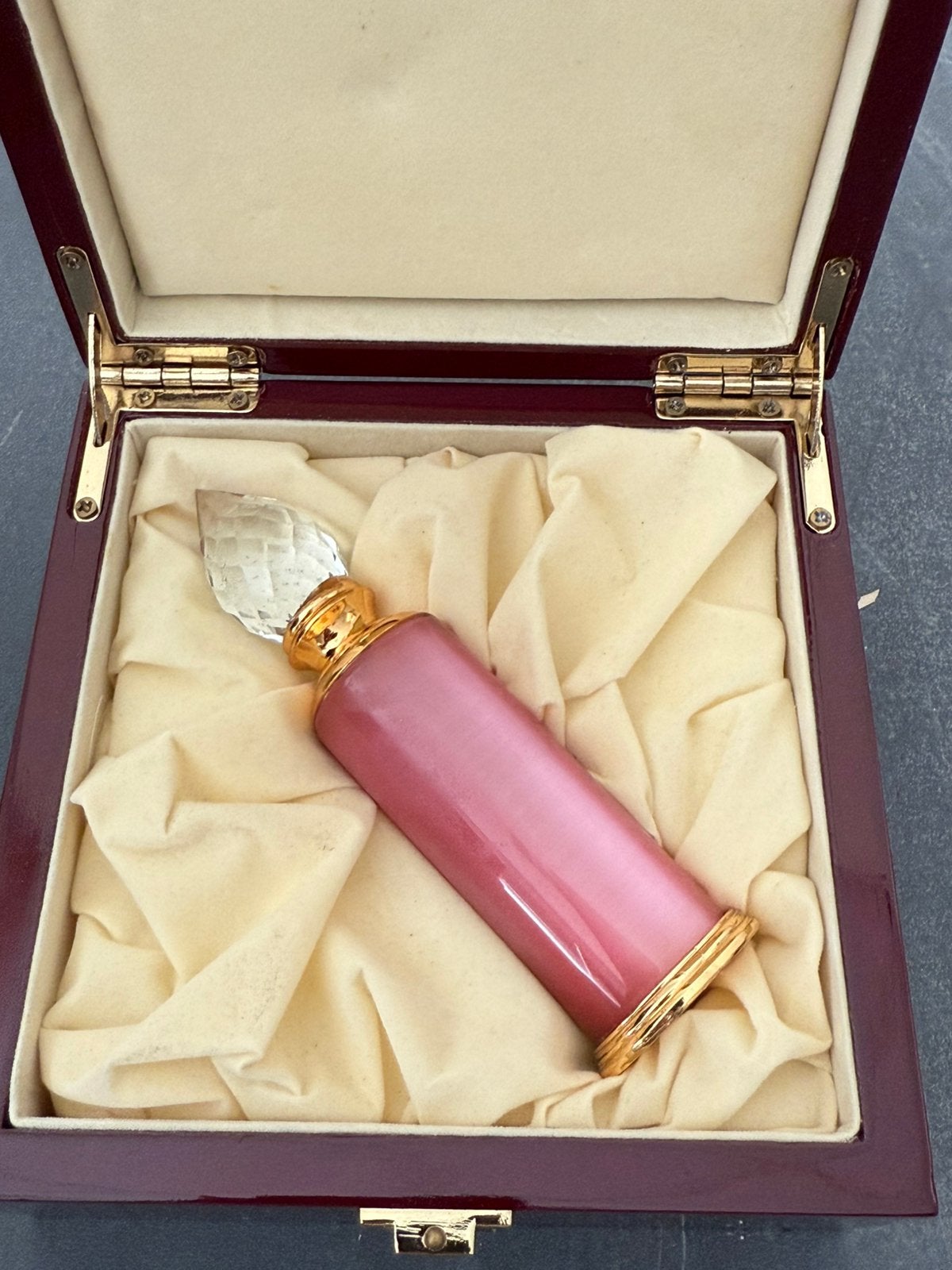Parfumflesjes nieuw met kristal en koffertje, Ophalen, Nieuw, Parfumfles