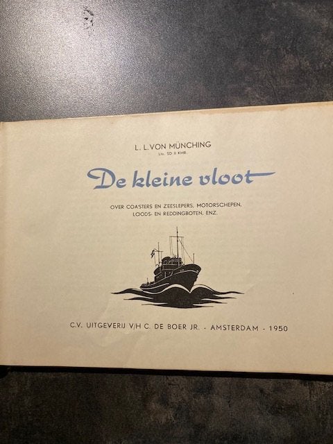 'De Kleine Vloot' door L.L. von Münching uit 1950., Verzamelen, Ophalen of Verzenden, Gebruikt, Boek of Tijdschrift