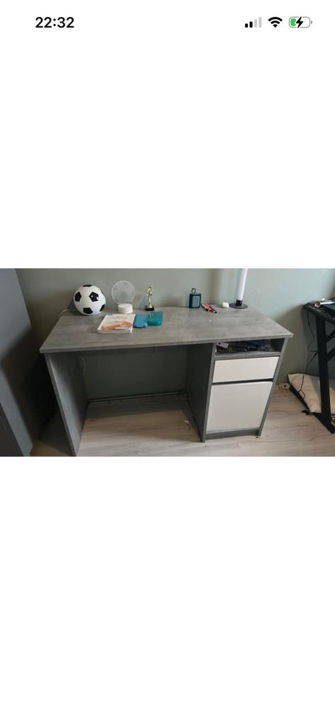 Bureau, Ophalen of Verzenden, Zo goed als nieuw