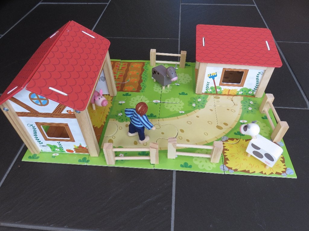 Houten speelset boerderij met grondplaat, 22delig, Kinderen en Baby's, Ophalen of Verzenden, Zo goed als nieuw