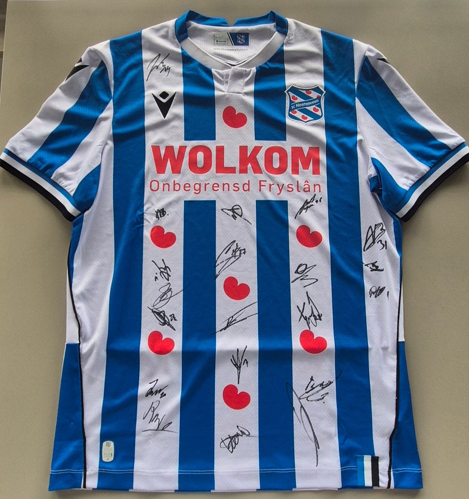 Gesigneerd FC Heerenveen wedstrijdshirt - Collectors item!, Kleding | Heren, Sportkleding, Nieuw, Voetbal, Maat 48/50 (M), Meerkleurig
