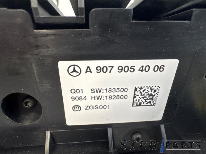 Kachel Bedieningspaneel van een Mercedes Sprinter, Gebruikt, -, Ophalen of Verzenden, -