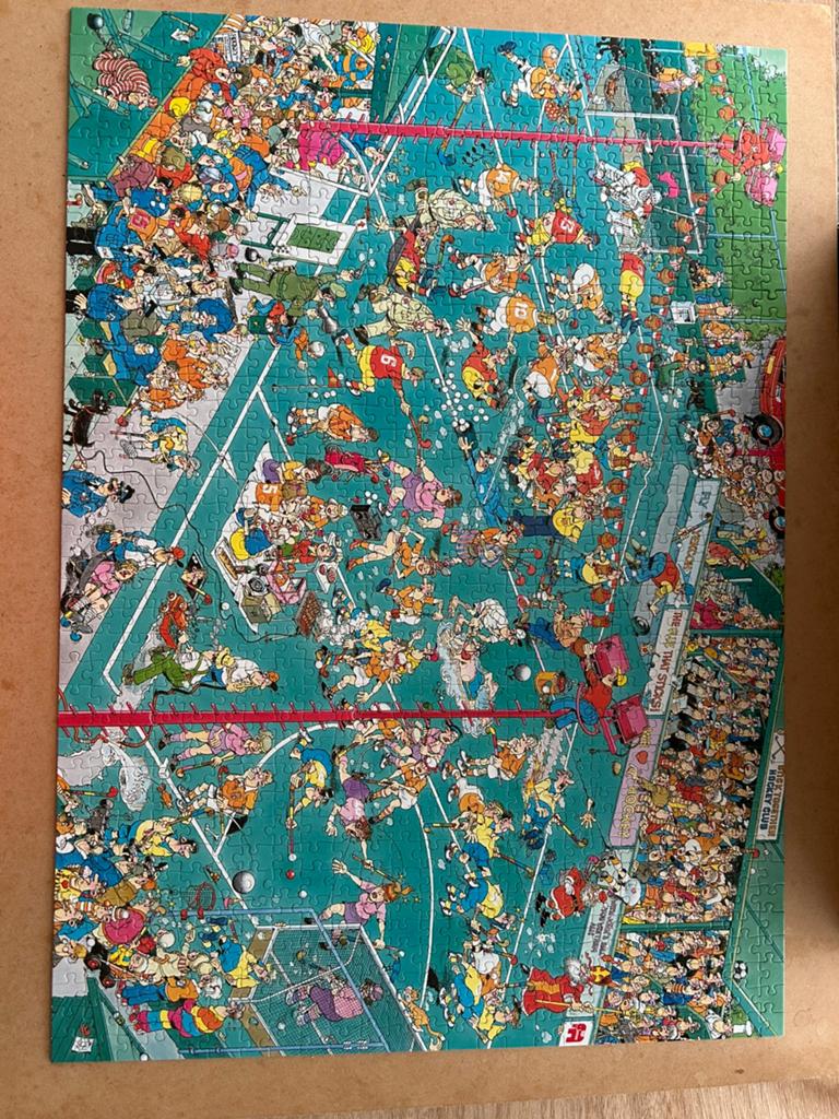 Jan van Haasteren puzzel hockeyclub, Ophalen of Verzenden, 500 t/m 1500 stukjes, Zo goed als nieuw