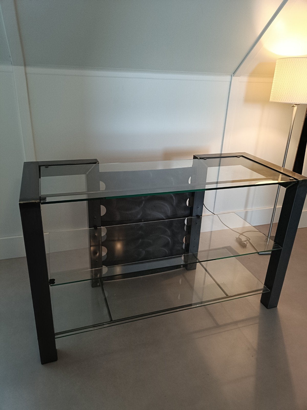 Modern TV-meubel van glas en metaal, Huis en Inrichting, Ophalen, Gebruikt, Glas, Modern