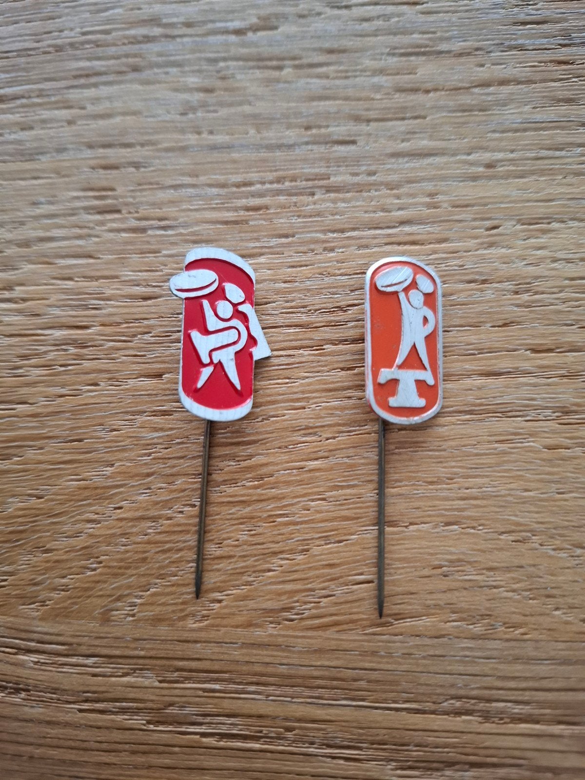 Vintage speldjes prikkers pins Turkstra beschuitfabriek, Ophalen of Verzenden