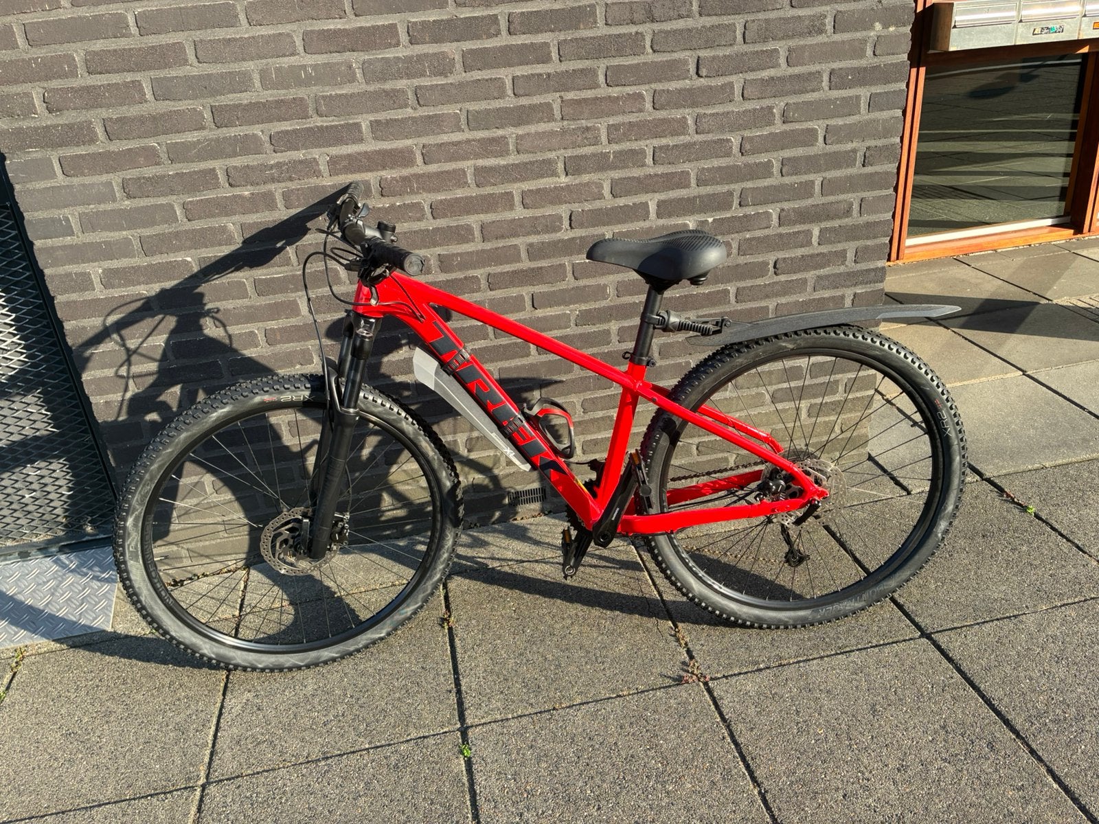 Trek X Caliber 7 Mountainbike / maar S / ZGAN / incl slot