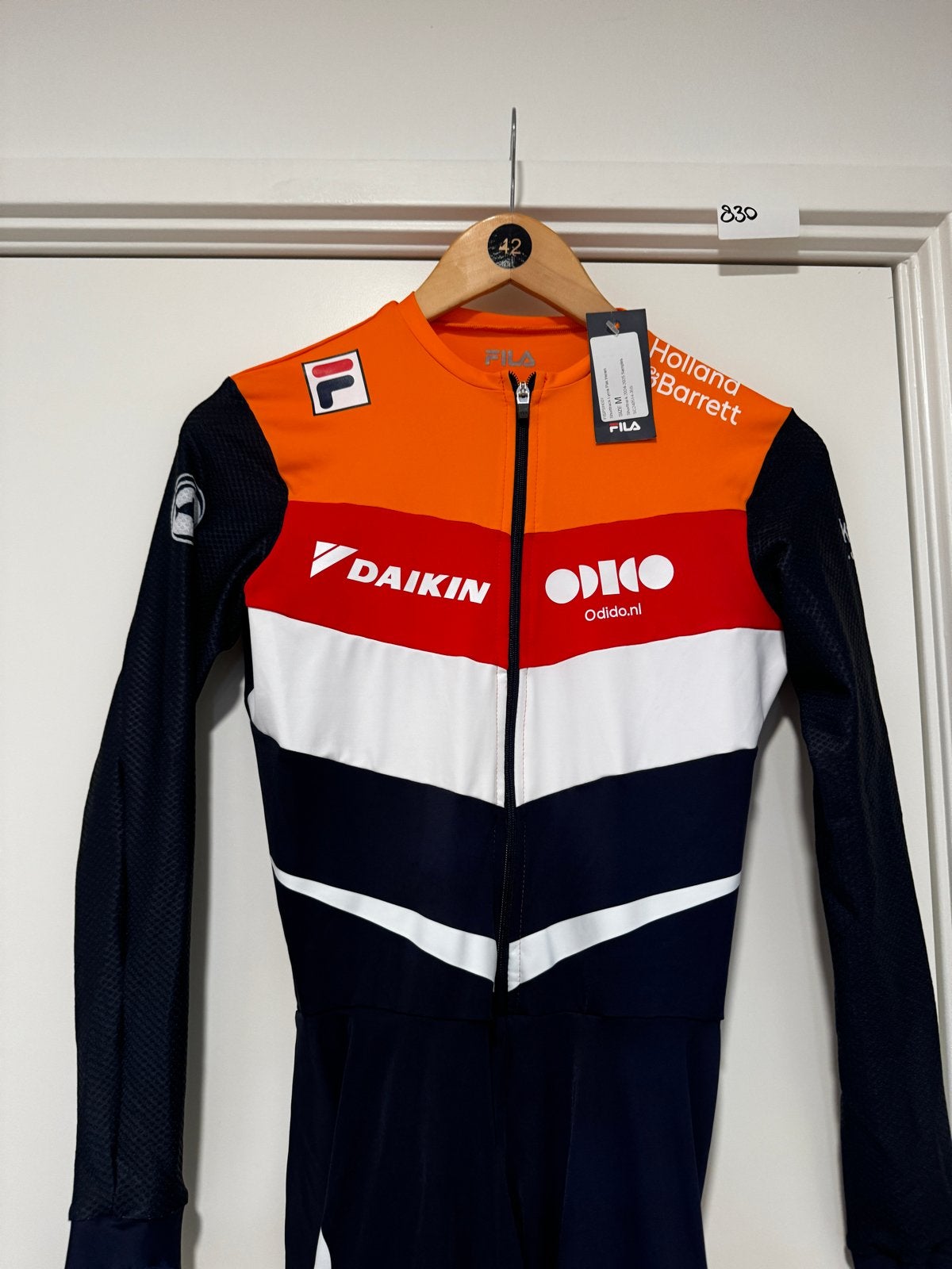 Nieuw Shorttrack Pak Maat M - Fila Nederland, Ophalen of Verzenden, Nieuw, Maat 48/50 (M), Meerkleurig