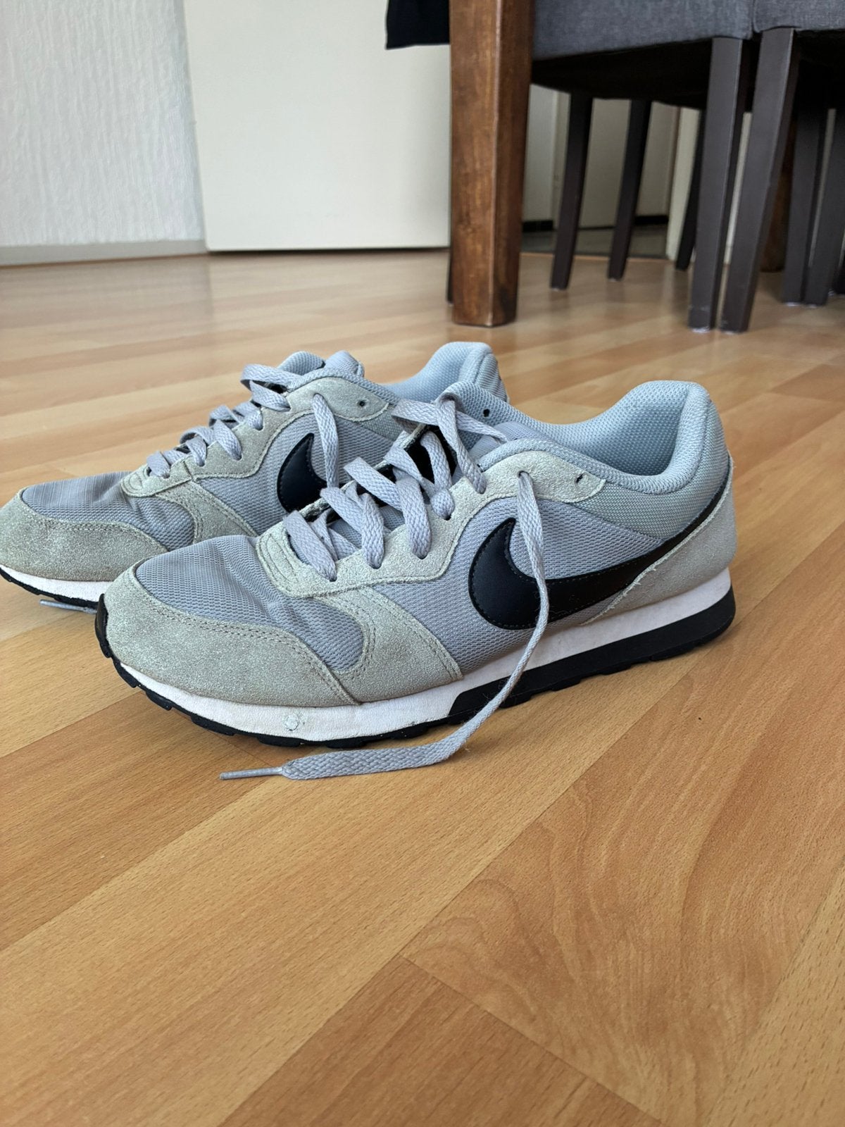 Nike sneakers maat 42, Kleding | Dames, Schoenen, Ophalen of Verzenden, Zo goed als nieuw, Sneakers of Gympen