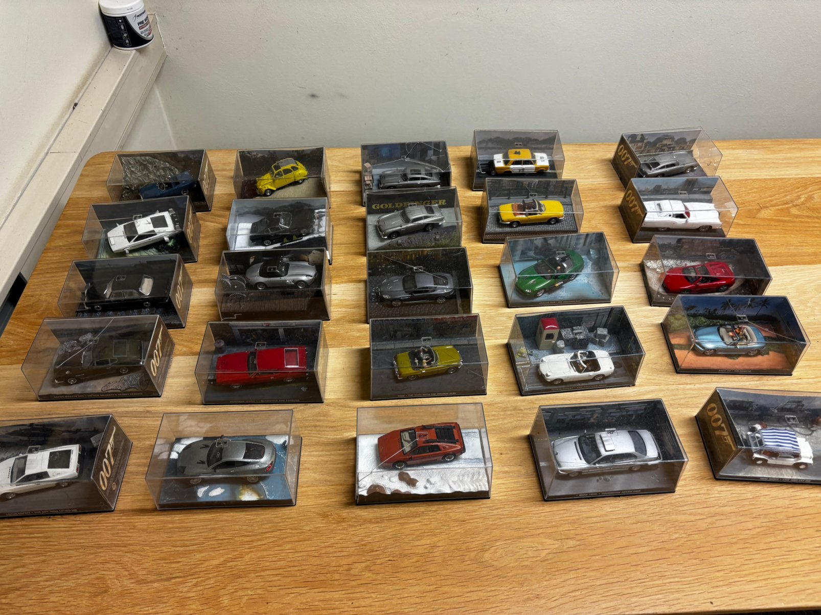 James bond! 25 model auto’s uit de James Bond collectie, Ophalen of Verzenden, Auto, Overige merken