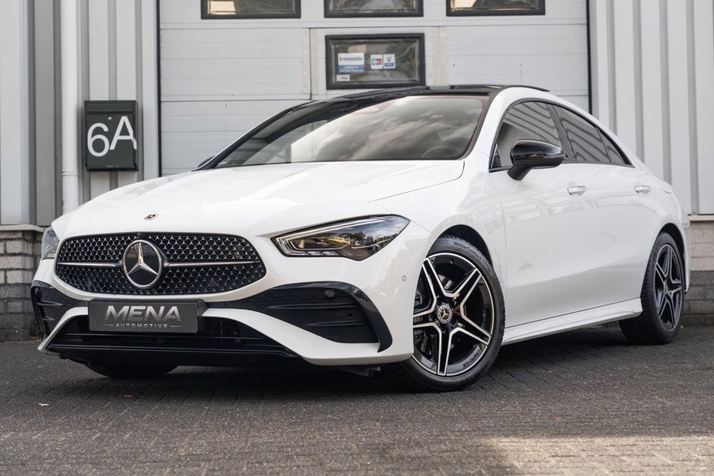 Mercedes-Benz CLA-klasse 200 AMG | Pano | Burmester | Night, CLA, Gebruikt, Zwart, 4 cilinders