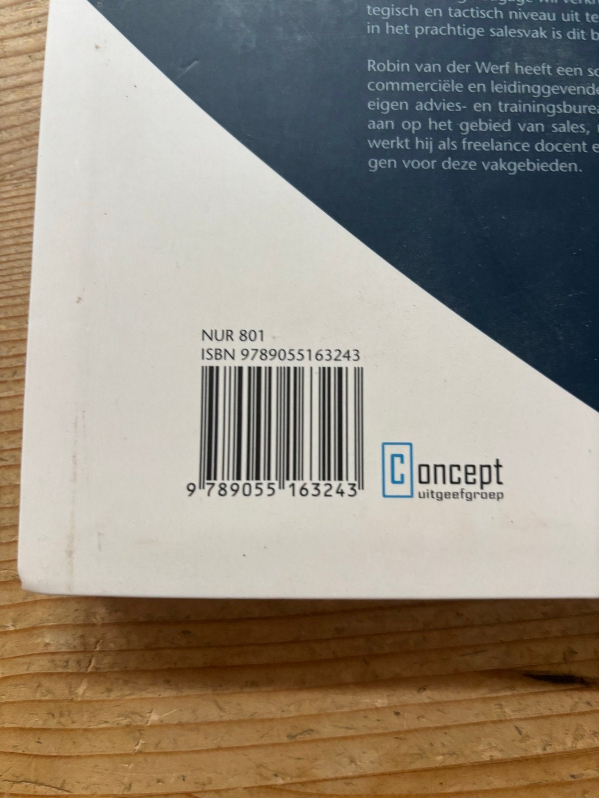 Praktisch Sales- en Accountmanagement - Robin van der Werf, Ophalen of Verzenden, Zo goed als nieuw, Economie en Marketing