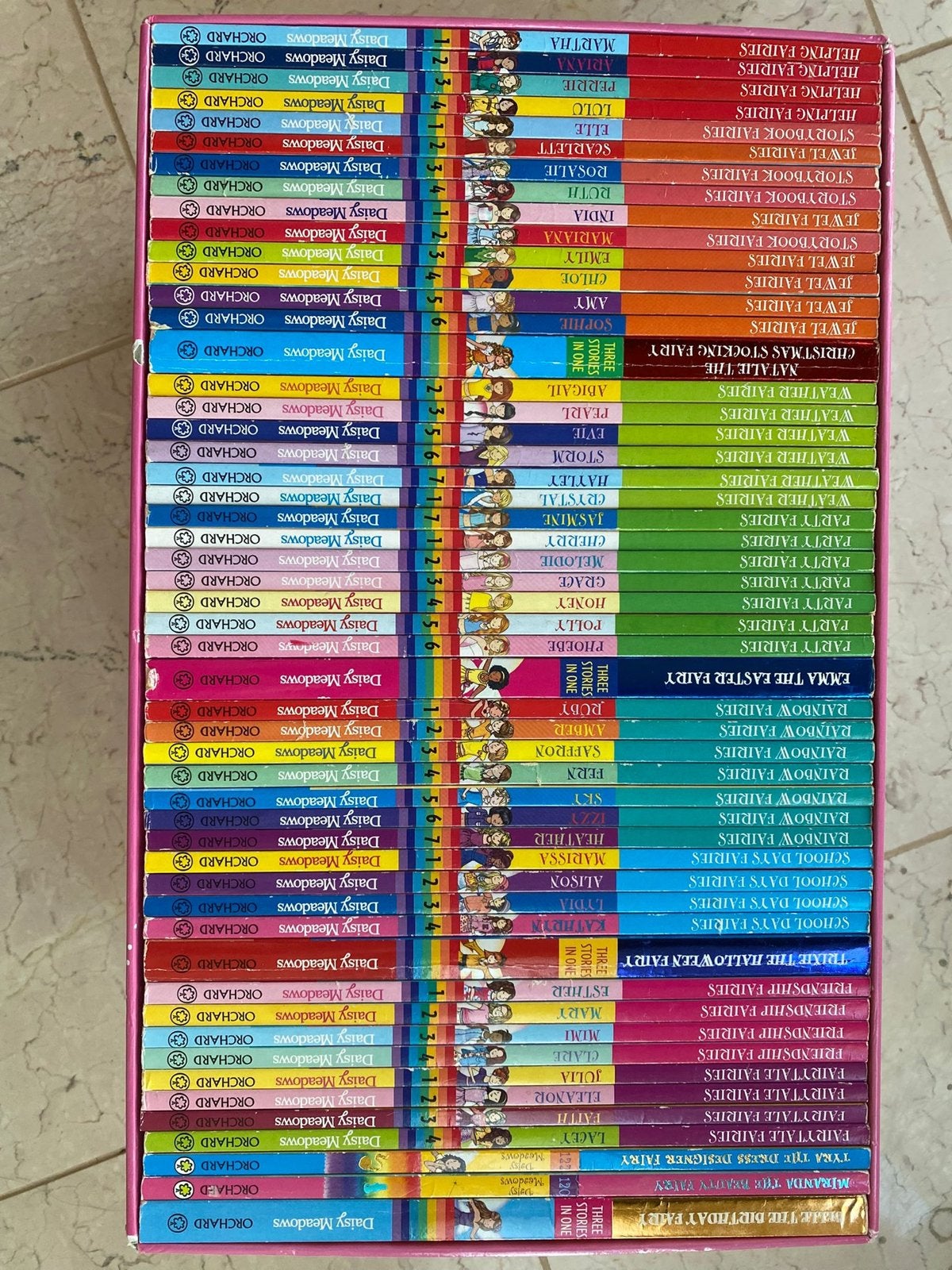 Rainbow Magic: 52 Boeken Set - Een Boek voor Elke Week!, Ophalen of Verzenden, Zo goed als nieuw, Fictie
