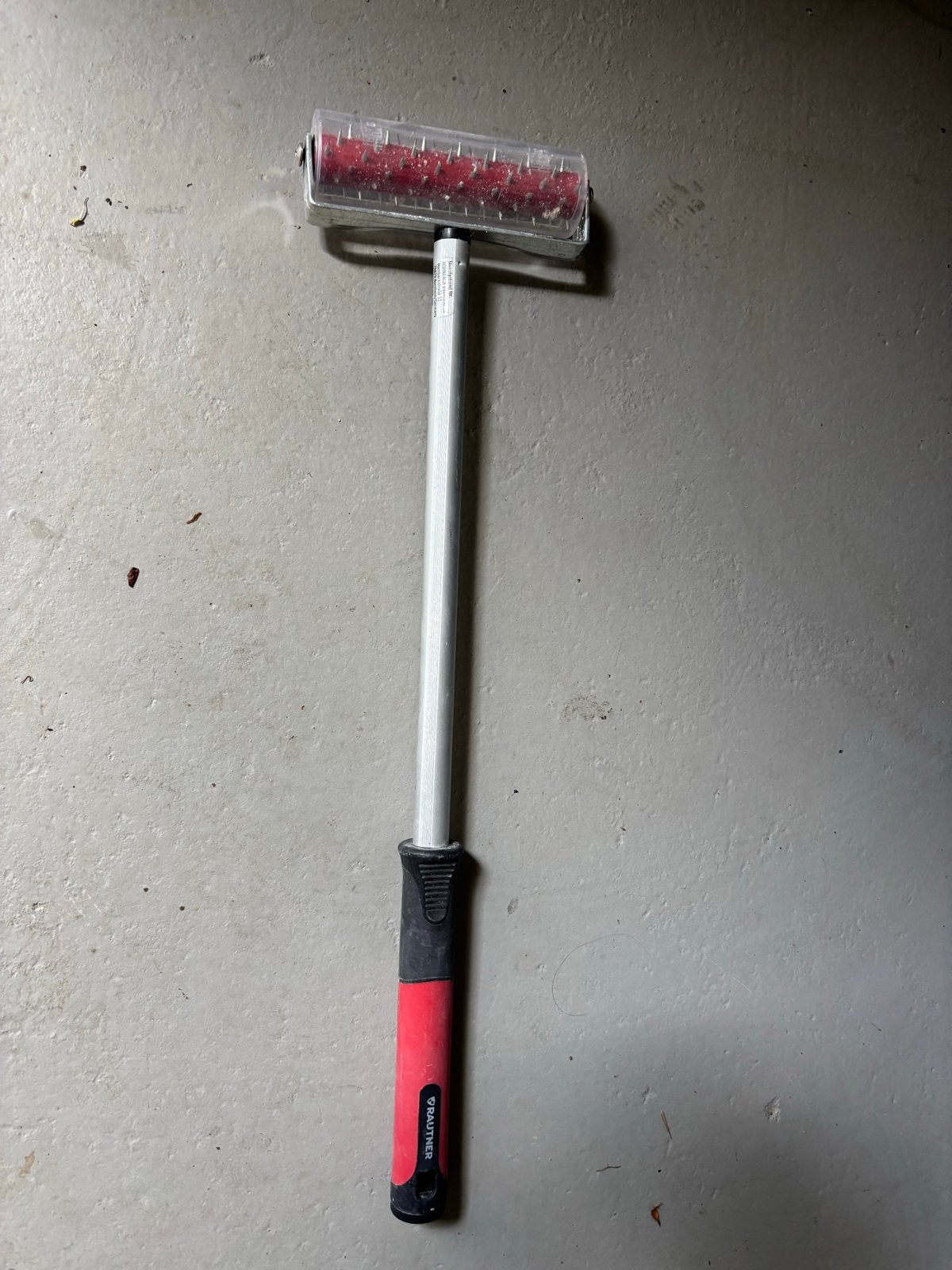 Rautner prikroller voor egaline of coating behangverwijderen, Ophalen of Verzenden, Gebruikt, Overige typen, Overige merken