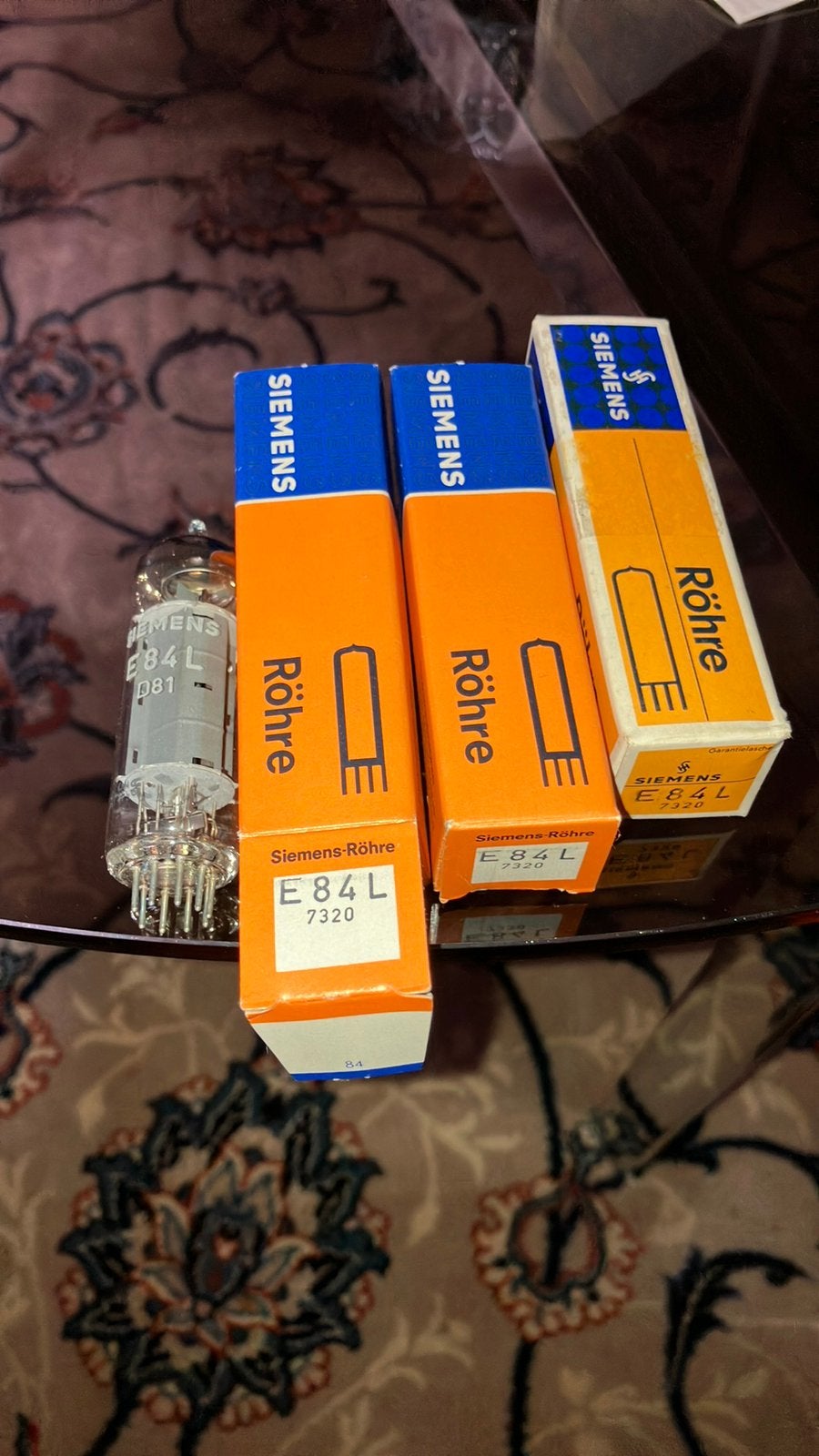 Siemens premium NOS E84L New/boxed!!, Ophalen of Verzenden, Buis of Buizen