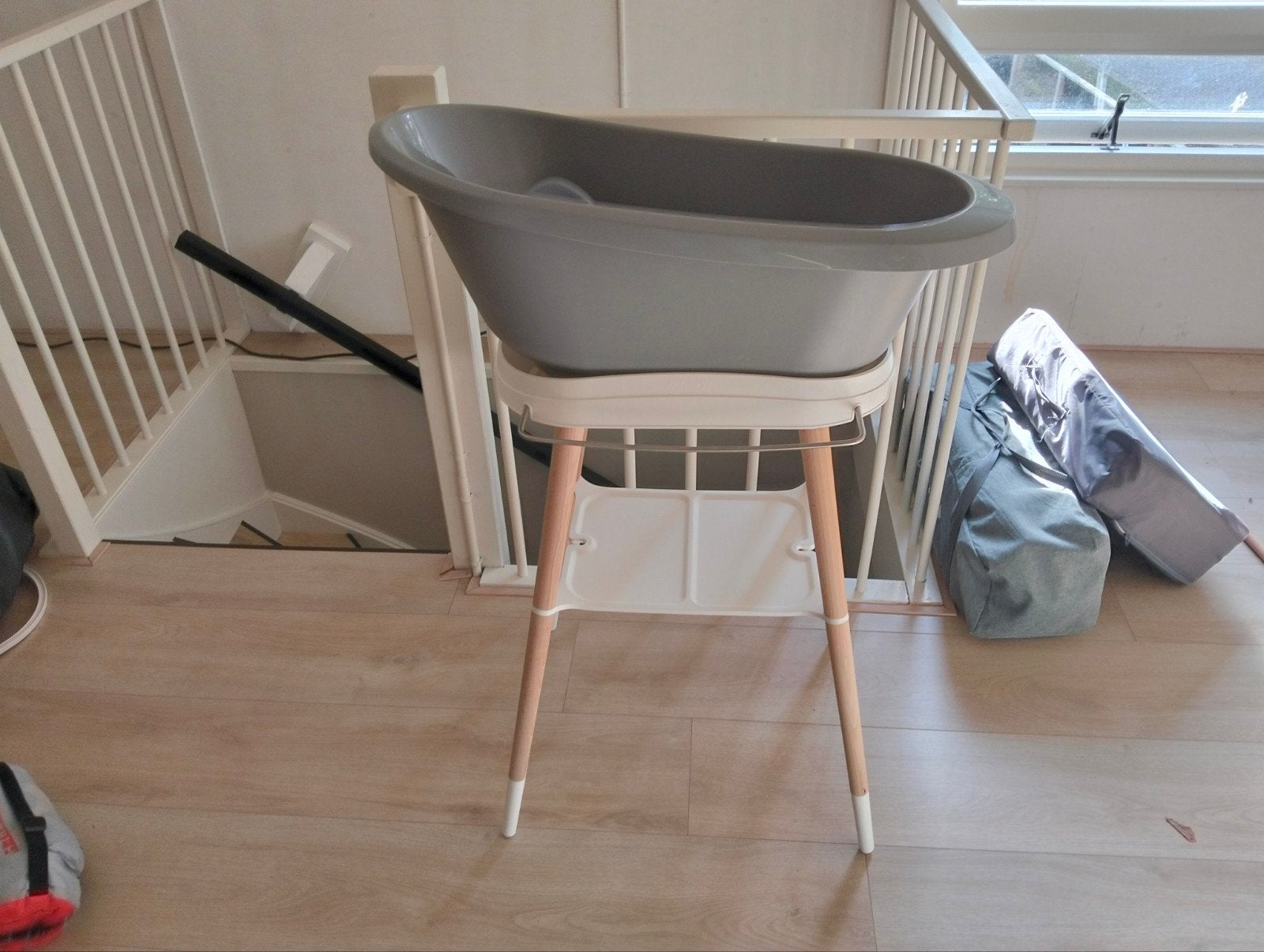 Babybadje met standaard en inzet, Ophalen of Verzenden