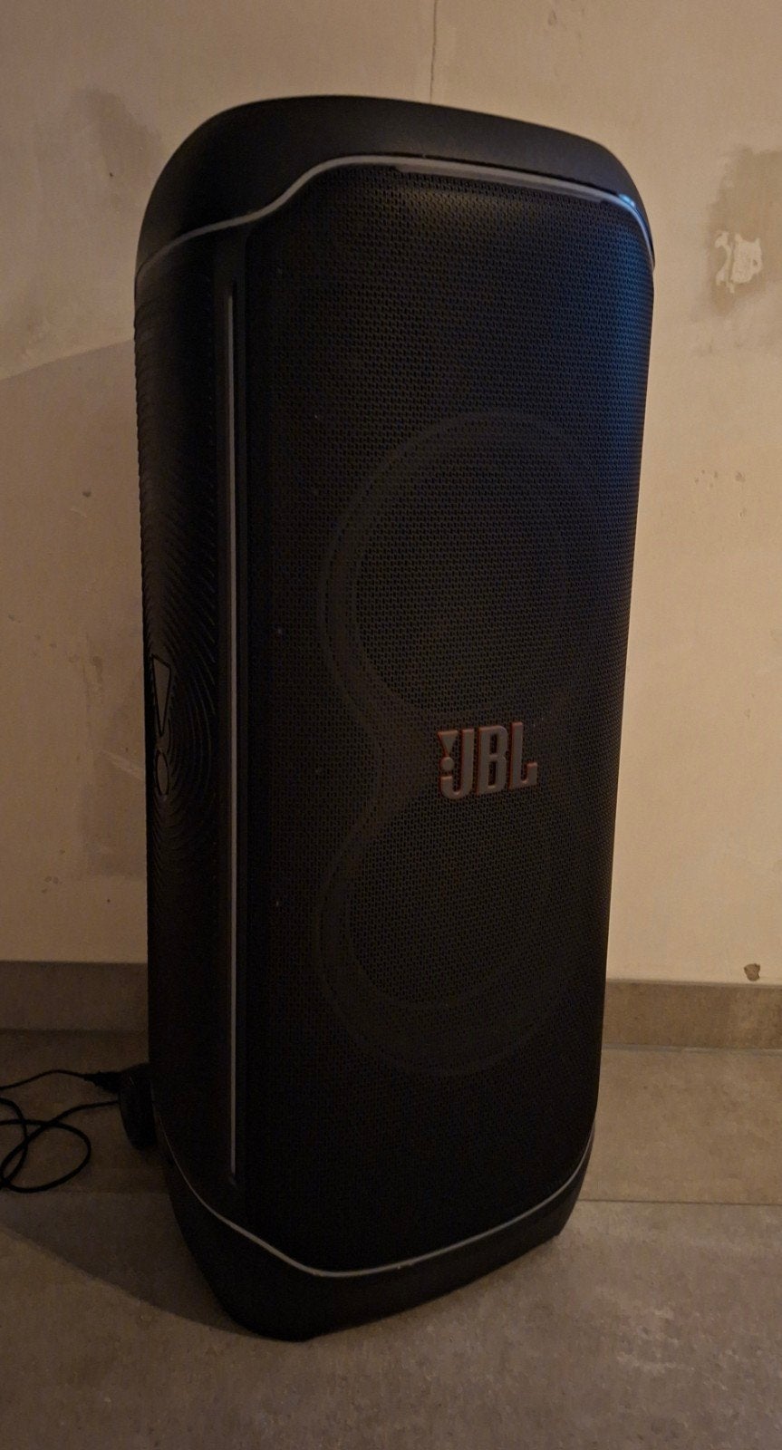 JBL ULTIMATE Partybox 1100 watte nog 12 MAANDEN GARANTIE!
