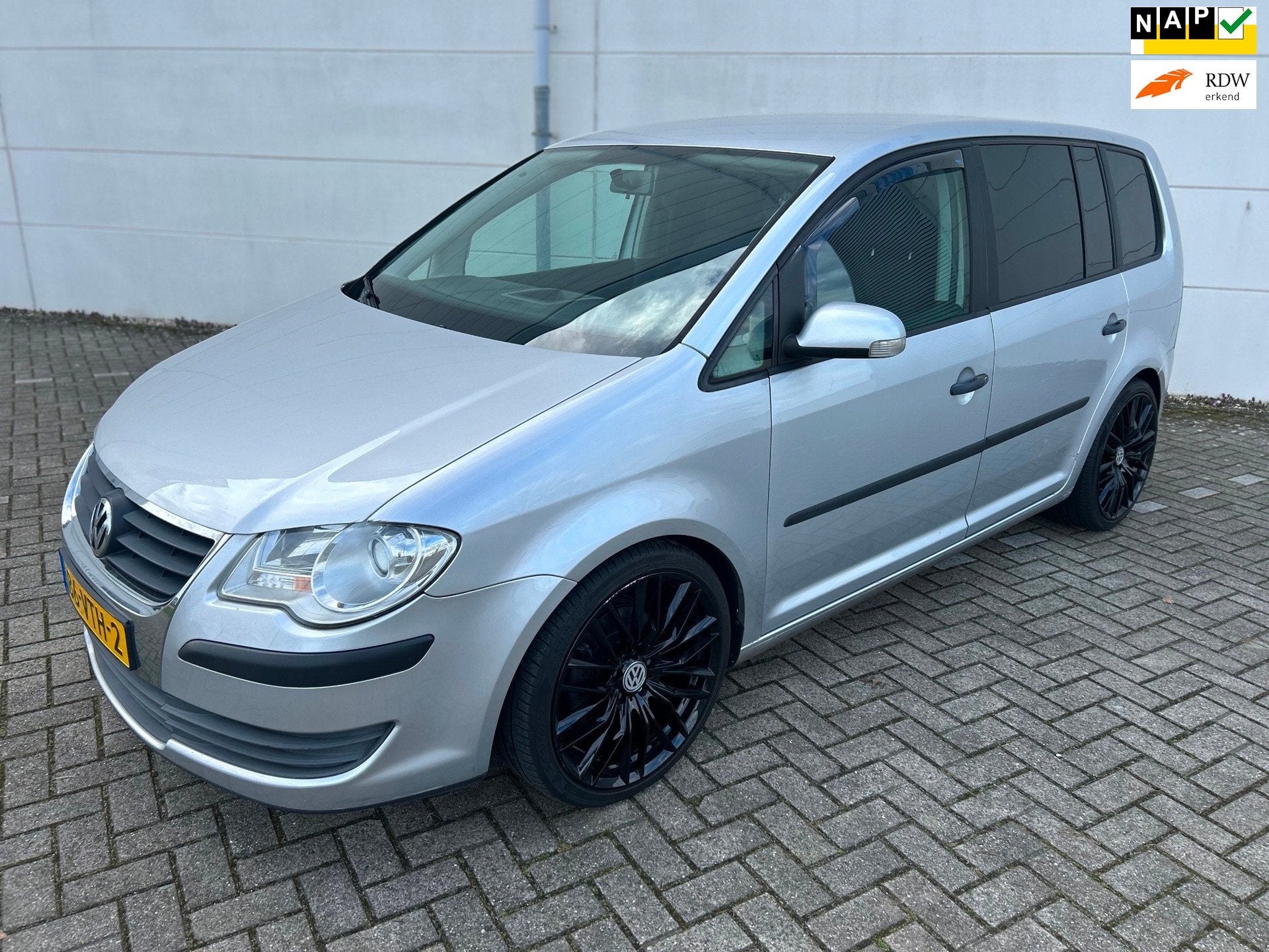 Volkswagen Touran 1.9 TDI Trendline Cruise Controle Airco Tr, Auto's, Voorwielaandrijving, Dealer onderhouden, Stof, Gebruikt