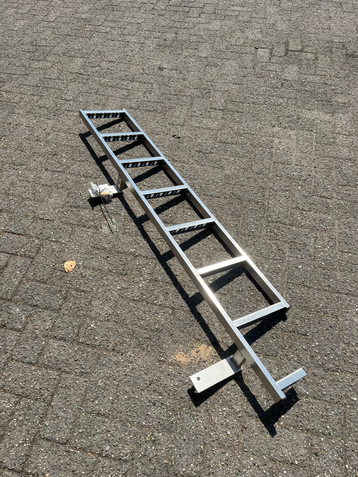 Nieuwe RVS deurladder VW Crafter & MAN TGE H3 imperiaal trap, Auto diversen, Ophalen, Nieuw