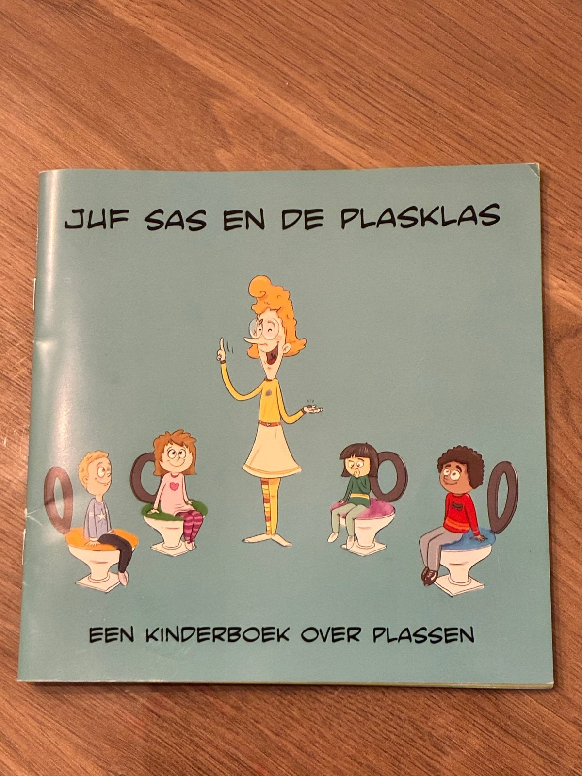 Juf Sas en de Plasklas - Kinderboek over plassen, Gelezen, Non-fictie, Jongen of Meisje, Ophalen of Verzenden