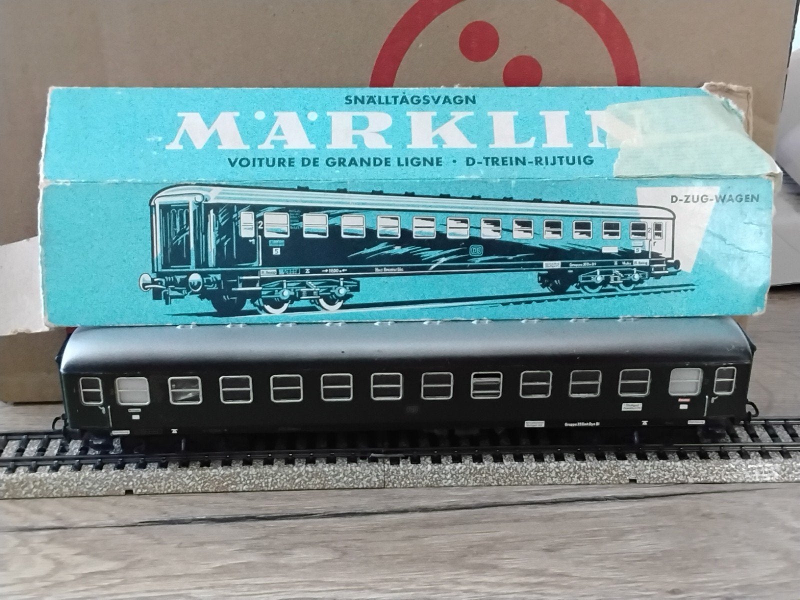 Märklin 4037 Dzug wagon 2e klasse, Wisselstroom, Gebruikt, Wagon, Ophalen of Verzenden