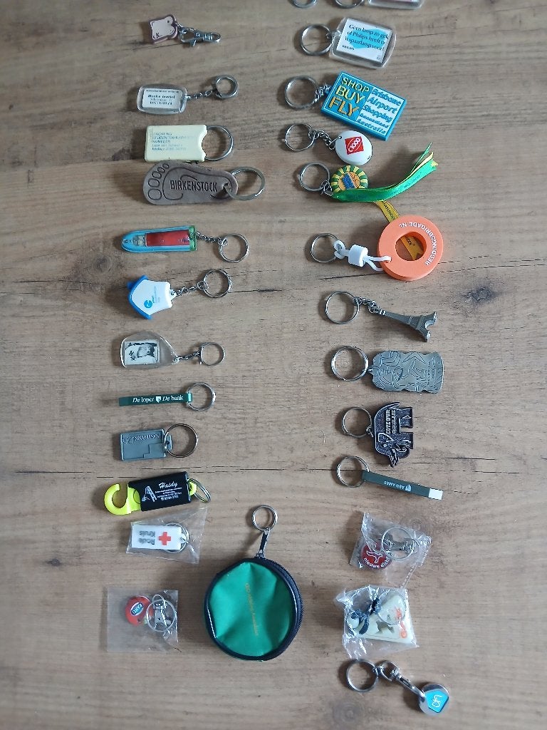 25 sleutelhangers, Ophalen of Verzenden, Gebruikt, Overige typen