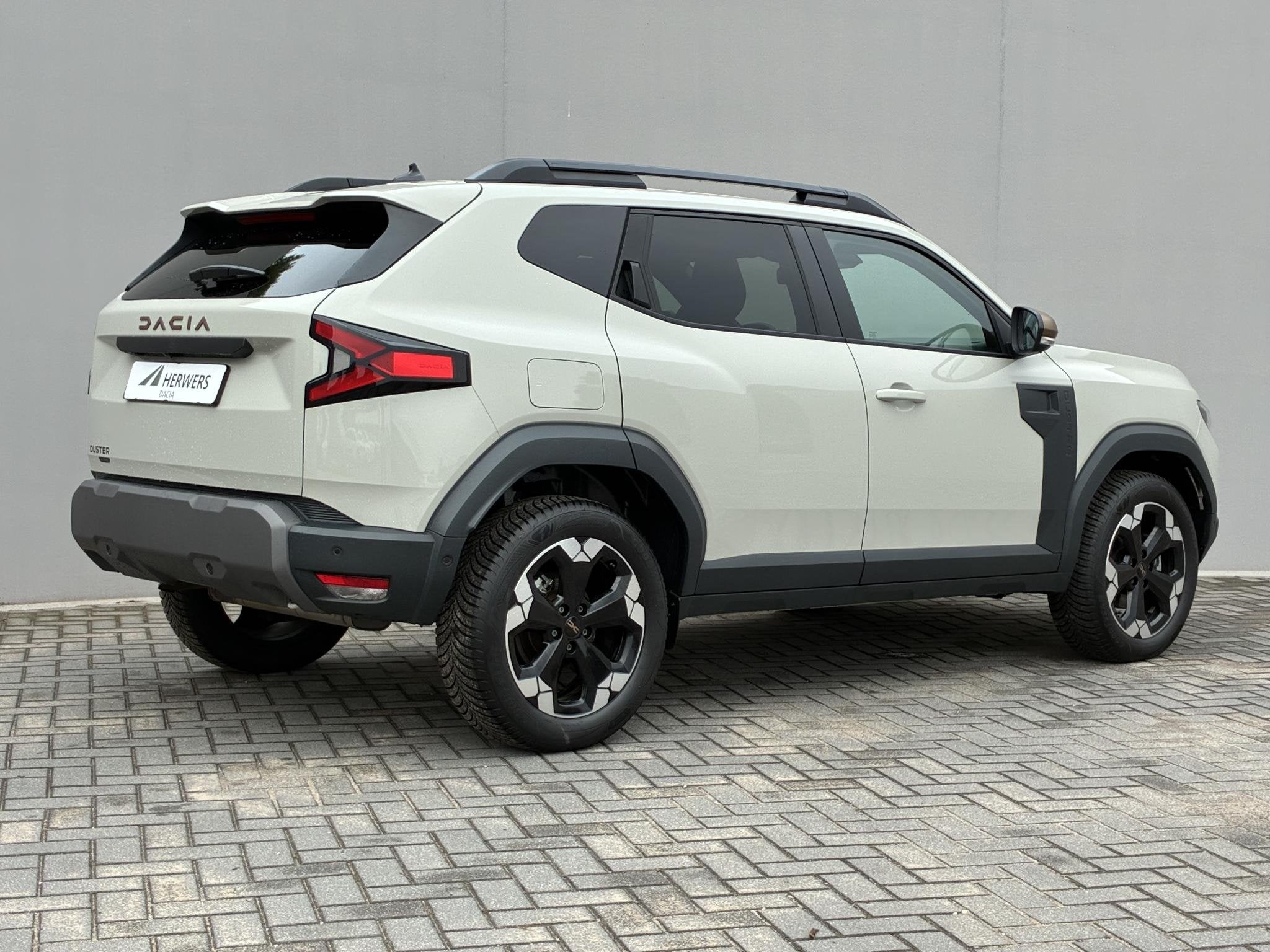 Dacia Duster 1.6 Hybrid 140 Extreme / Techno Pakket / Pack W, Auto's, Gebruikt, Duster, Bedrijf, Hybride Elektrisch/Benzine
