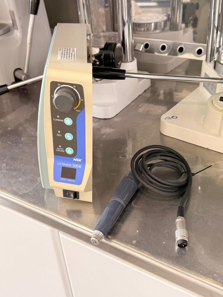 Tandtechniek NSK Ultimate 500K handstuk met bediening, Diversen, Braces, Ophalen of Verzenden