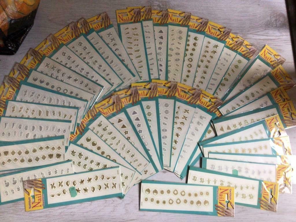 39 stuks nail transfers verschillende soorten goud en zilver, Overige kleuren, Nieuw, Ophalen of Verzenden, Handen en Nagels