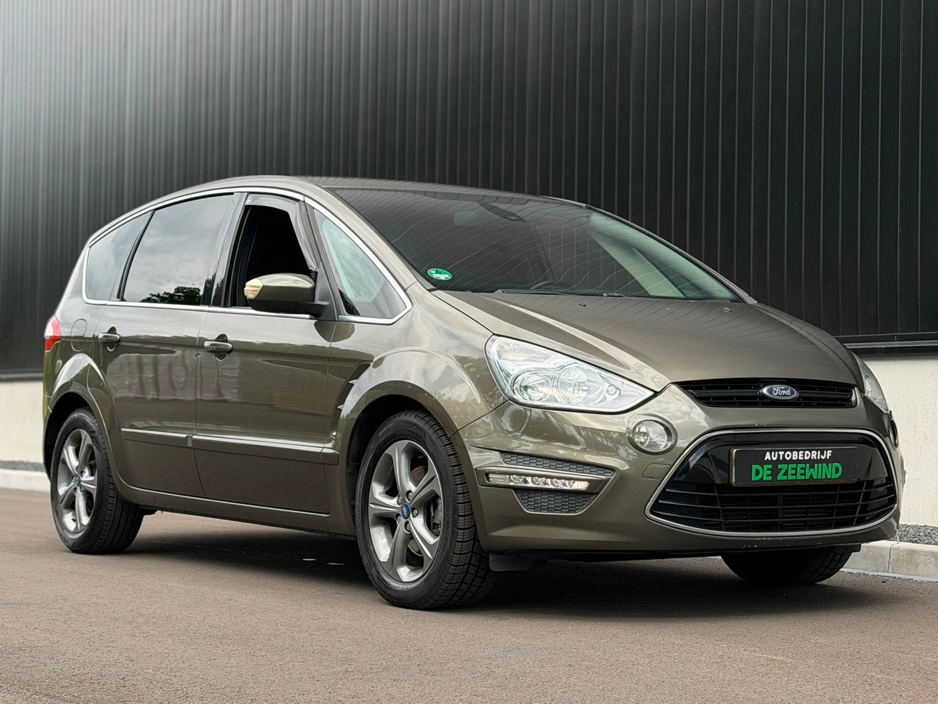 Ford S-Max 2.0 TDCi Titanium automaat|navi, Auto's, Euro 5, 4 cilinders, 1589 kg, 7 stoelen