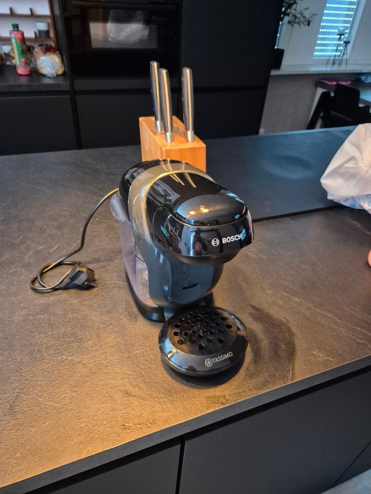 Bosch Tassimo koffiezetapparaat - Ideaal voor op vakantie!, Witgoed en Apparatuur, Koffiezetapparaten, Ophalen of Verzenden, Zo goed als nieuw