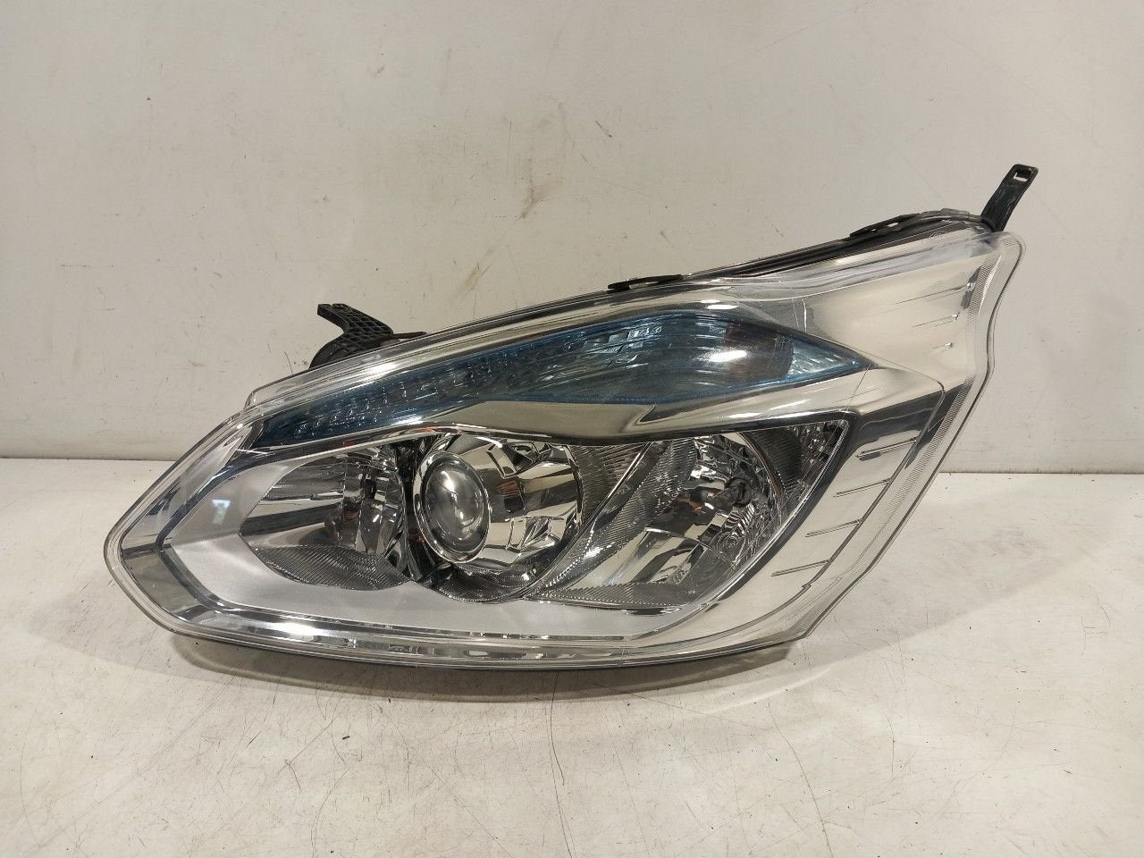 Koplamp links Ford Transit, Onderdelen@venauto.nl, Van der Ven Autorecycling B.V., Gebruikt, Ettenseweg 76, 4706 PB Roosendaal, The Netherlands