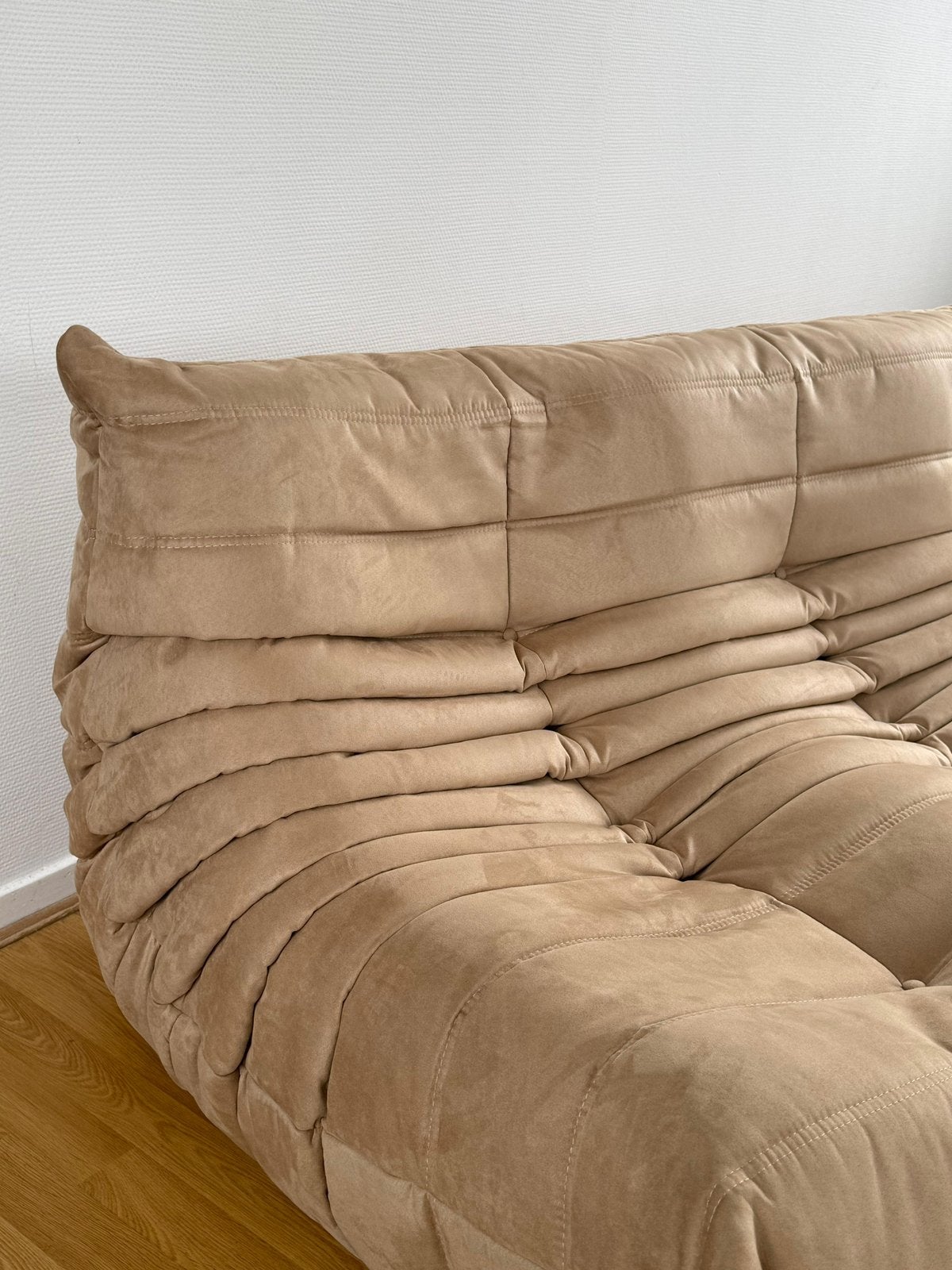 Foto 3 van Ligne Roset Togo 3-zitsbank – Nieuw