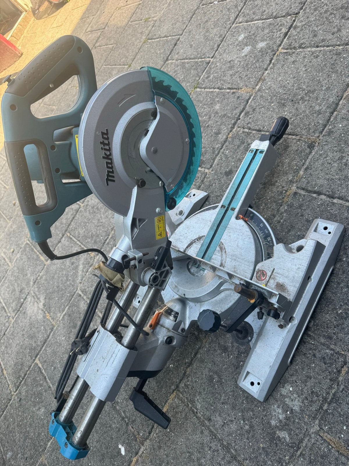 Makita LS1018L Professionele Afkort- en Verstekzaag 2021, Doe-het-zelf en Verbouw, Ophalen, Gebruikt, 70 mm of meer, Afkortzaag