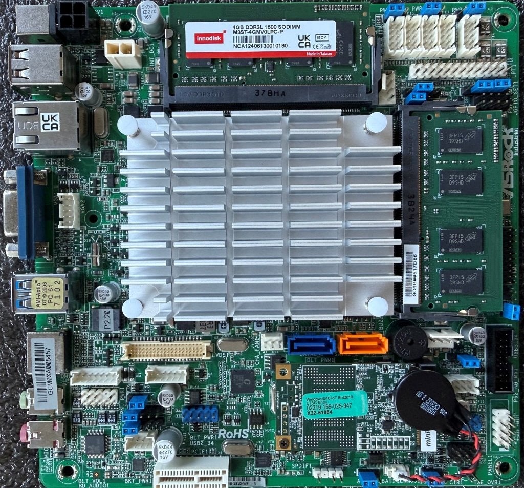 Partij: ASRock Mini ITX Intel Atom incl 8Gb+256SSD, Computers en Software, Moederborden, Verzenden, Nieuw, DDR3, Mini-ITX