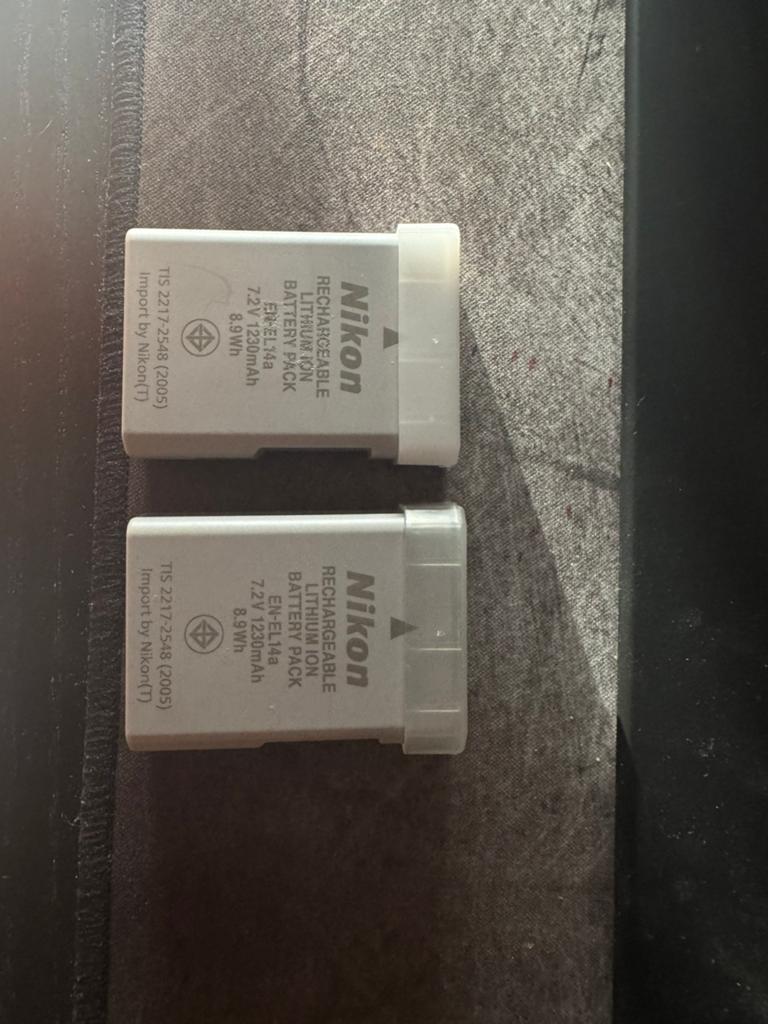 2x nikon EN-EL14a accu voor Nikon D3500, Ophalen of Verzenden, Gebruikt