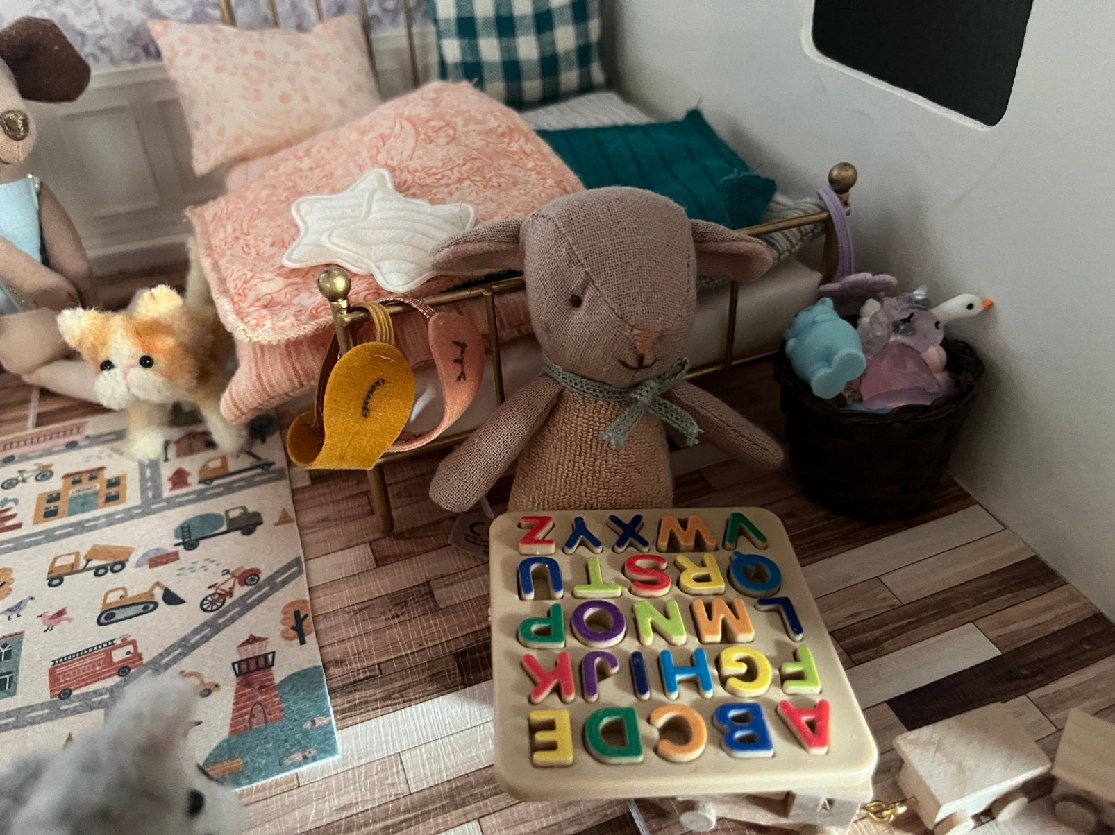 Abc bord poppen/ maileg huis incl verzenden, Ophalen, Nieuw, Poppenhuis