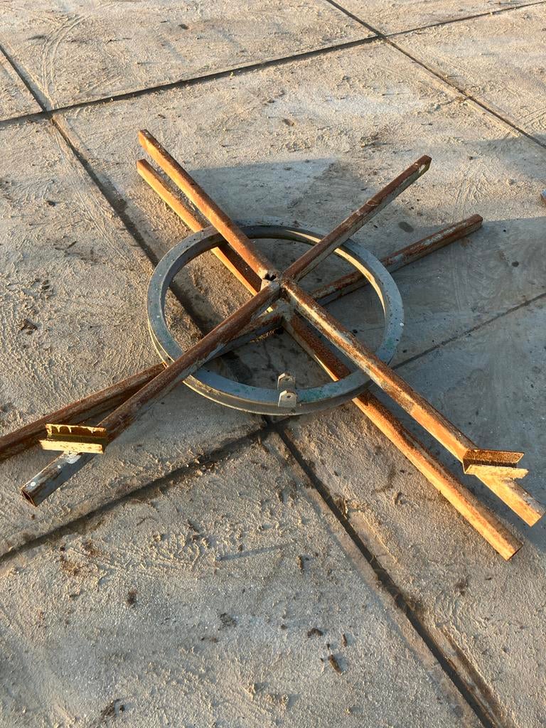 Stalen frame - Robuust en veelzijdig, Ophalen, Gebruikt, IJzer