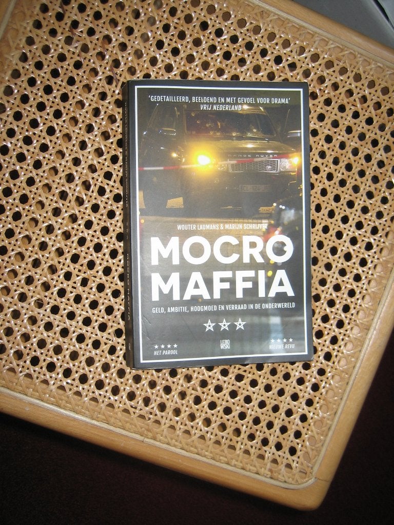 boek "Mocro Maffia" thriller - true crime, Boeken, Gelezen, Ophalen of Verzenden, Nederland, Wouter Laumans en Marijn Schrijver