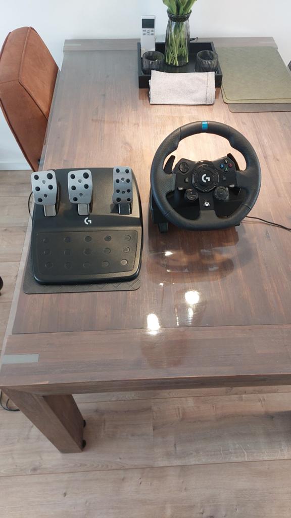 Logitech G239 Simracing Stuur met Pedalen, Ophalen, Racestuur, Gebruikt, Force feedback