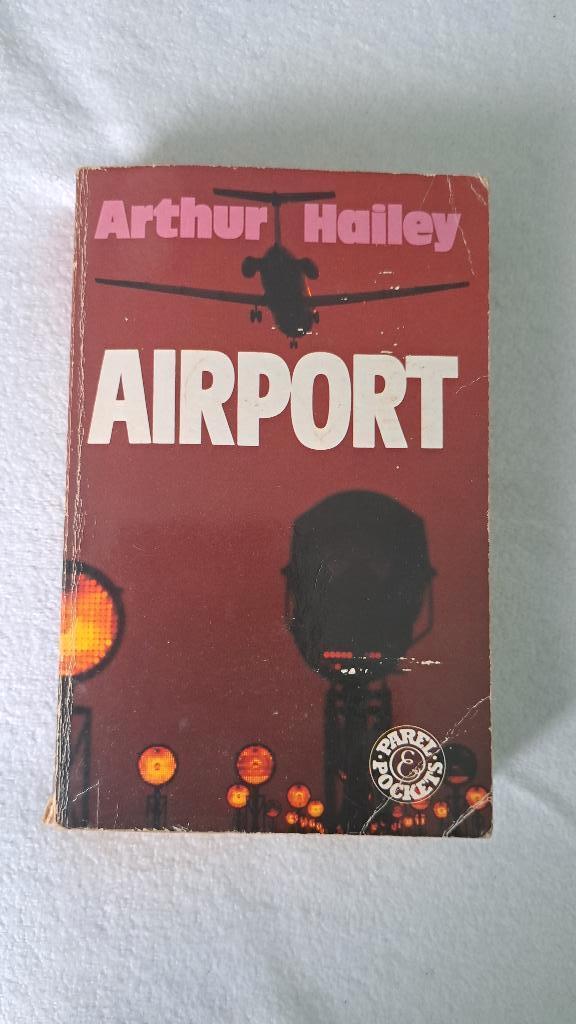 Airport - Arthur Hailey, Gelezen, Wereld overig, Arthur Hailey, Ophalen of Verzenden