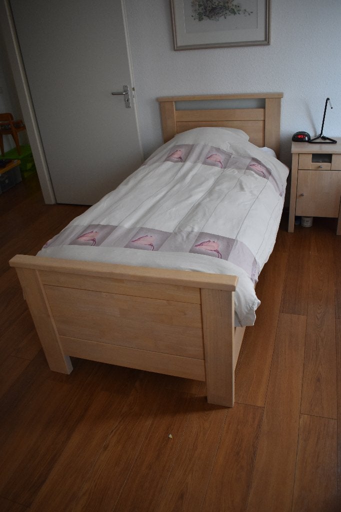 Eenpersoonsbed + nachtkastje - elektrisch houten lattenbodem, Ophalen, Verstelbaar, 90 cm, Eenpersoons