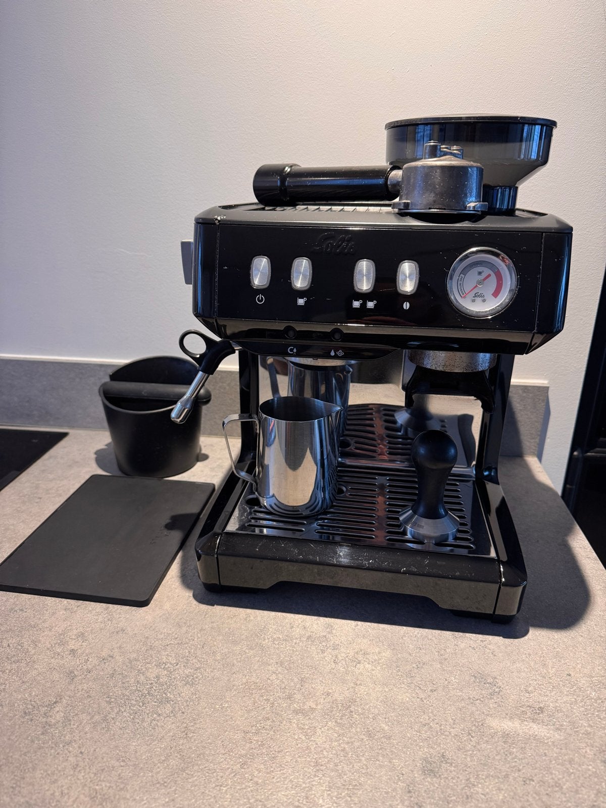 Solis Grind & Infuse Compact espressomachine, model 1018, Ophalen of Verzenden, Gebruikt, Espresso apparaat, Koffiebonen