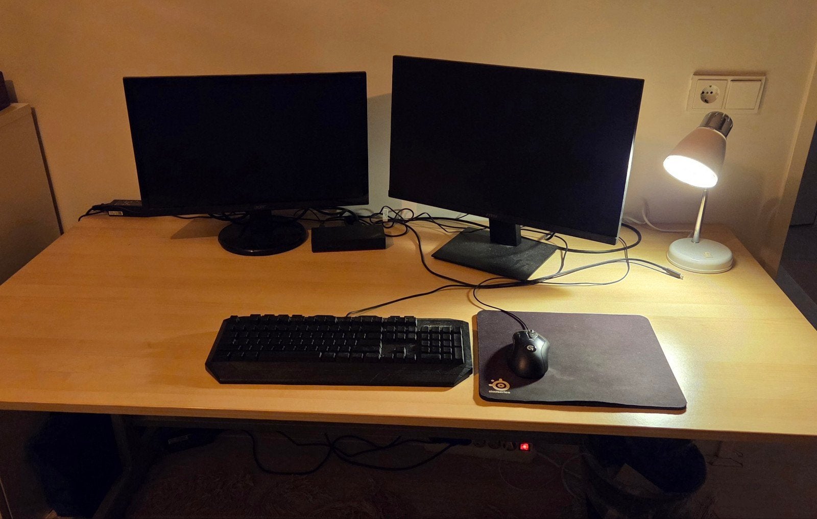 Bureau 160x80, Ophalen, 160 cm, Gebruikt, Hout