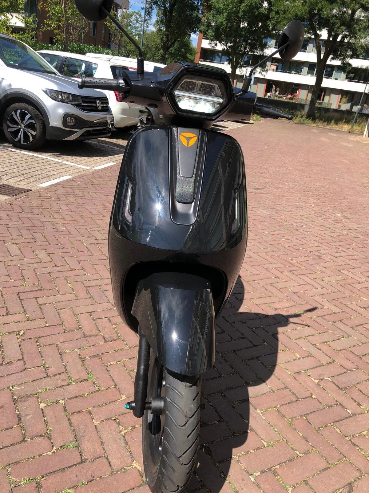 Yadea Owin 45 km/u – Shiny Black. Zo goed als nieuw, Elektrisch, Zo goed als nieuw, Ophalen, Overige merken