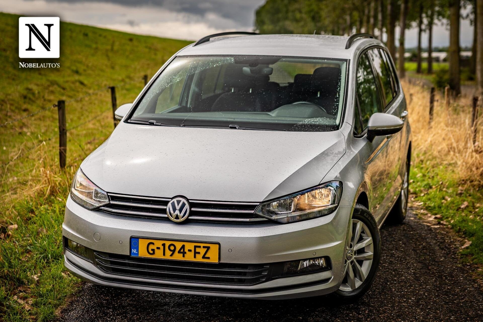 Volkswagen Touran 1.6 TDI SCR Comfortline 7p |Nap |Camera, Auto's, Voorwielaandrijving, Gebruikt, Euro 6, 4 cilinders