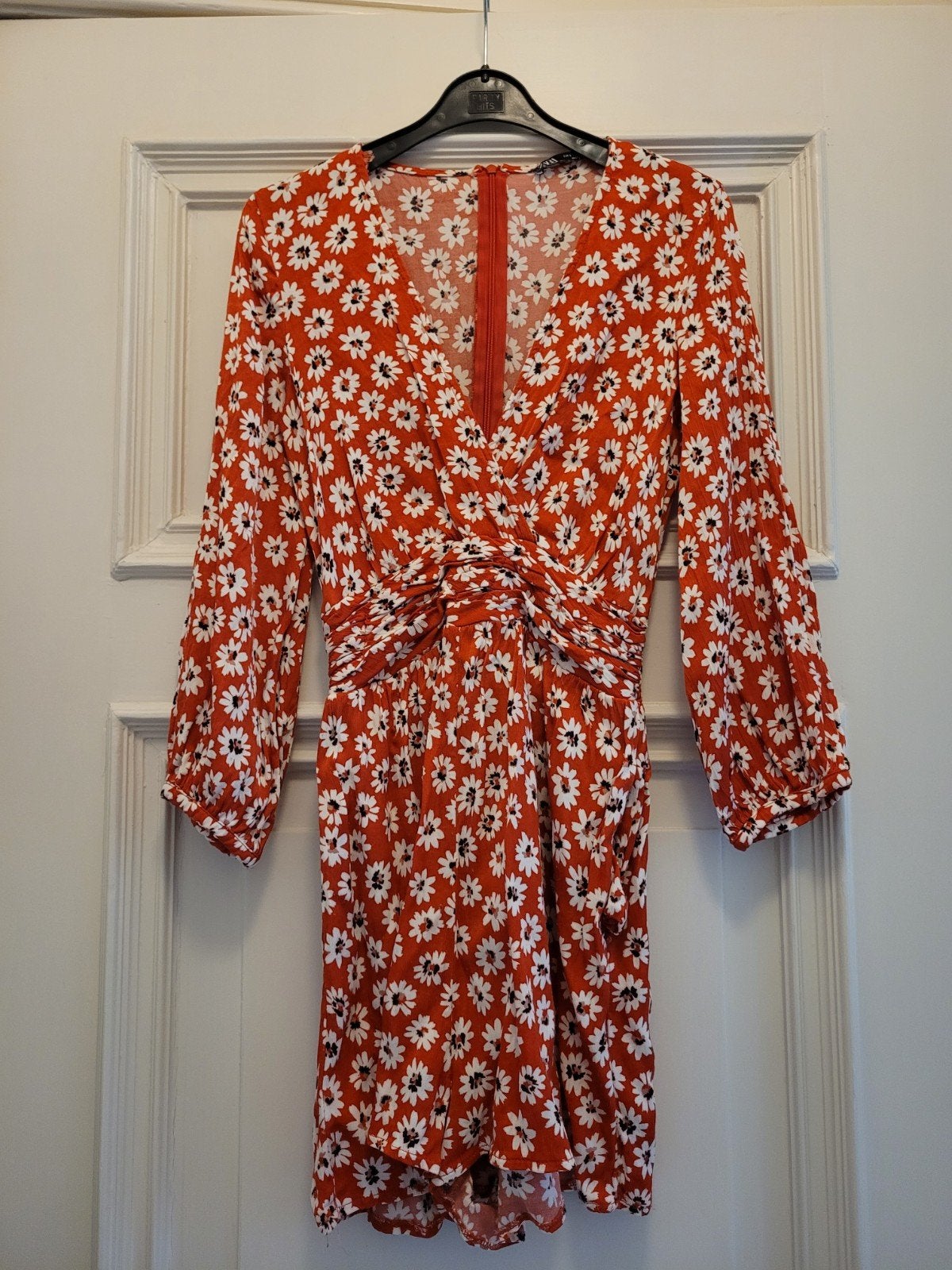 Zara Rode Jumpsuit met Bloemenprint Maat S, Kleding | Dames, Jumpsuits, Zara, Ophalen of Verzenden, Maat 36 (S), Gedragen