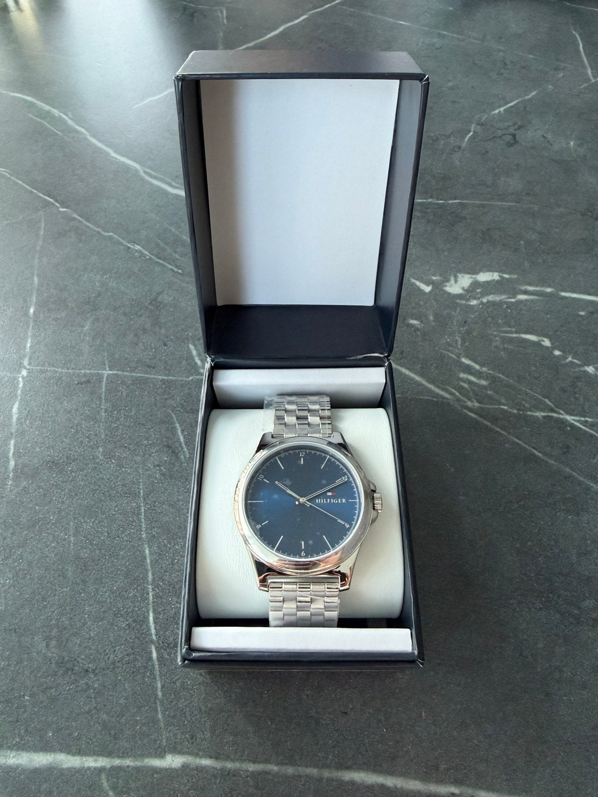Tommy Hilfiger - Minimal / Classic Watch, Ophalen of Verzenden, Nieuw