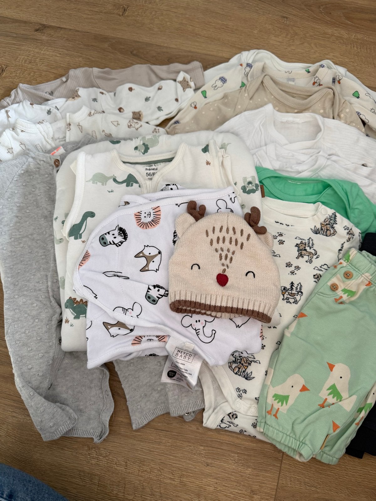 Babykleding pakket: rompers, broekjes en mutsje (maat 56/62), Ophalen, Gebruikt, Jongetje of Meisje