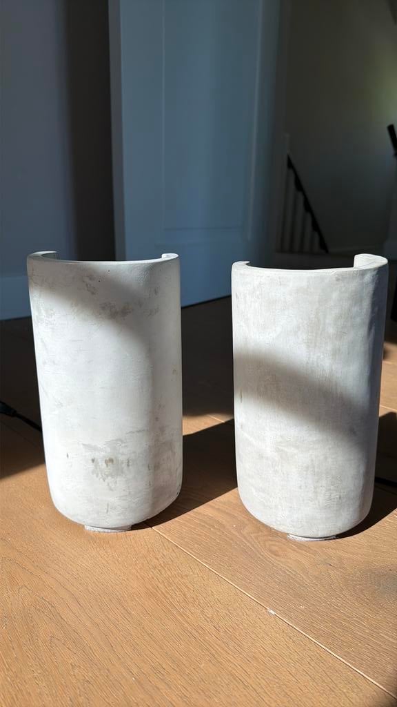 Twee beton lampjes / nachtlampjes, Rond, Ophalen of Verzenden, Zo goed als nieuw, Minder dan 40 cm